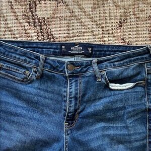Hollister Dark Blue Denim Distressed jeans size 30